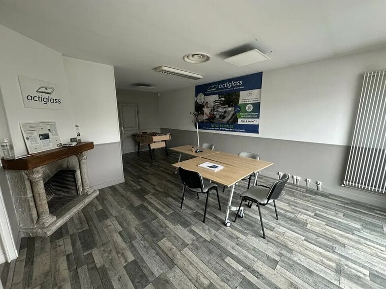 Local d’activités dans Saint-Maur-des-Fossés à louer - Photo intérieure – Image 2 sur 5