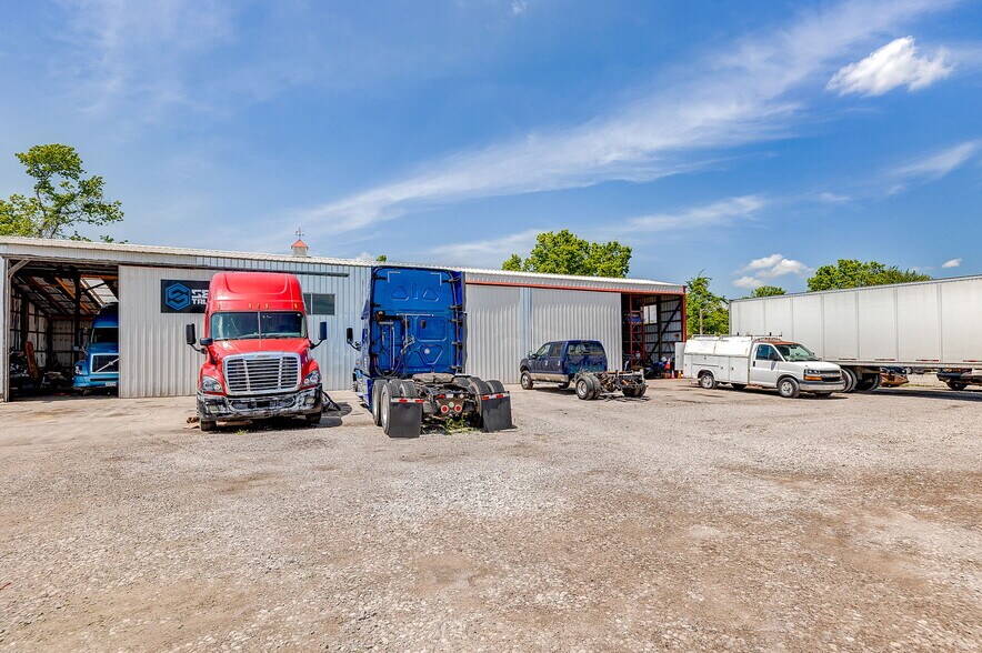 440 W Pontoon Rd, Granite City, IL à vendre - Photo de l’immeuble – Image 3 sur 37