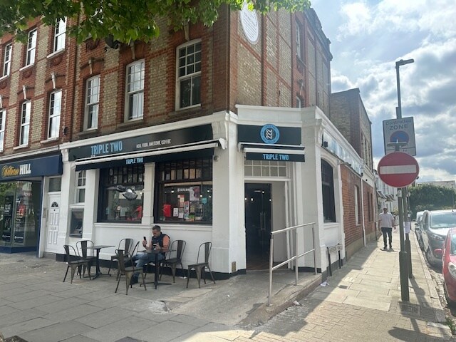 85 High Rd, Londres à louer - Photo de l’immeuble – Image 1 sur 1