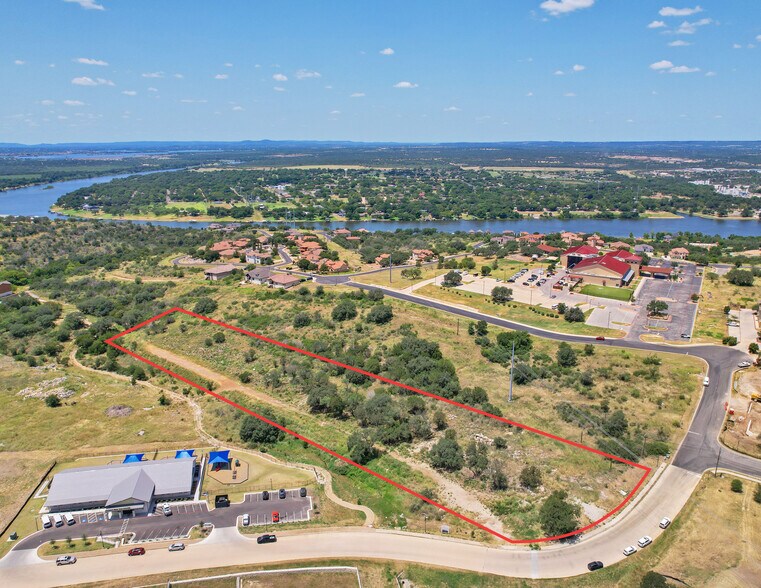 801 Corazon Dr, Marble Falls, TX à vendre - Photo de l’immeuble – Image 3 sur 4