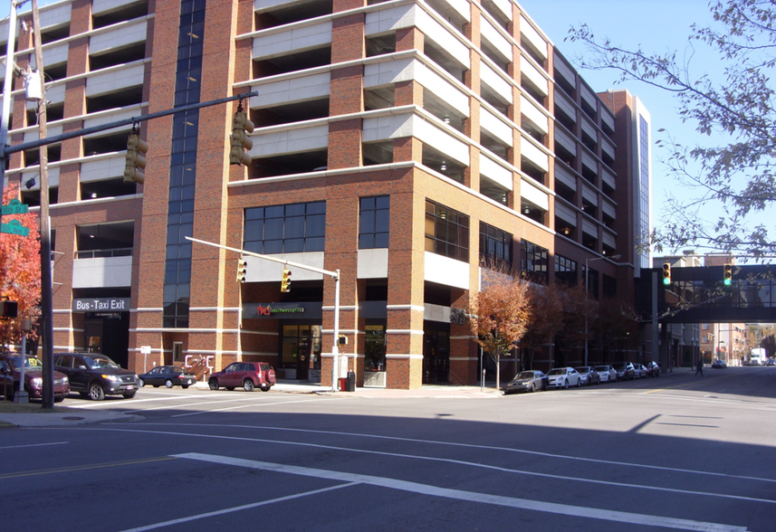 1801 4th Ave S, Birmingham, AL à louer - Photo de l’immeuble – Image 2 sur 5
