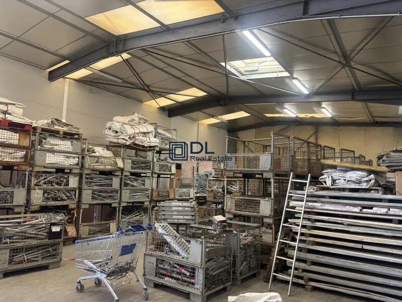 Industriel/Logistique dans Brie-Comte-Robert à vendre Photo intérieure– Image 1 sur 8
