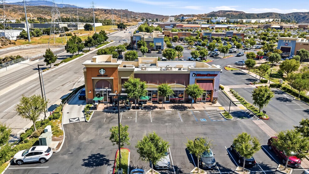 26571-26583 Golden Valley Rd, Santa Clarita, CA à vendre - Photo principale – Image 1 sur 16