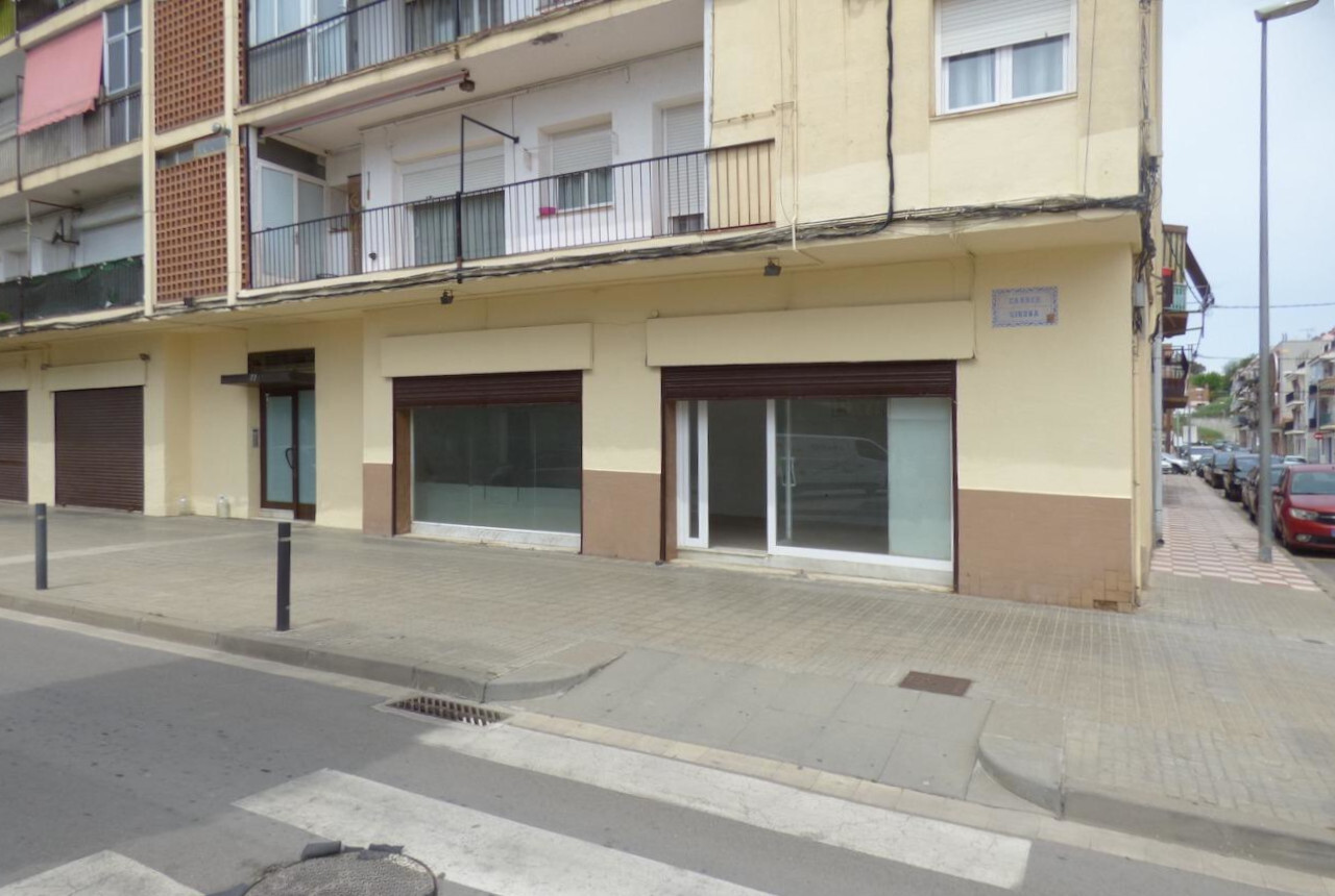 Local commercial dans Malgrat de Mar, Barcelona à louer Photo de l’immeuble– Image 1 sur 6