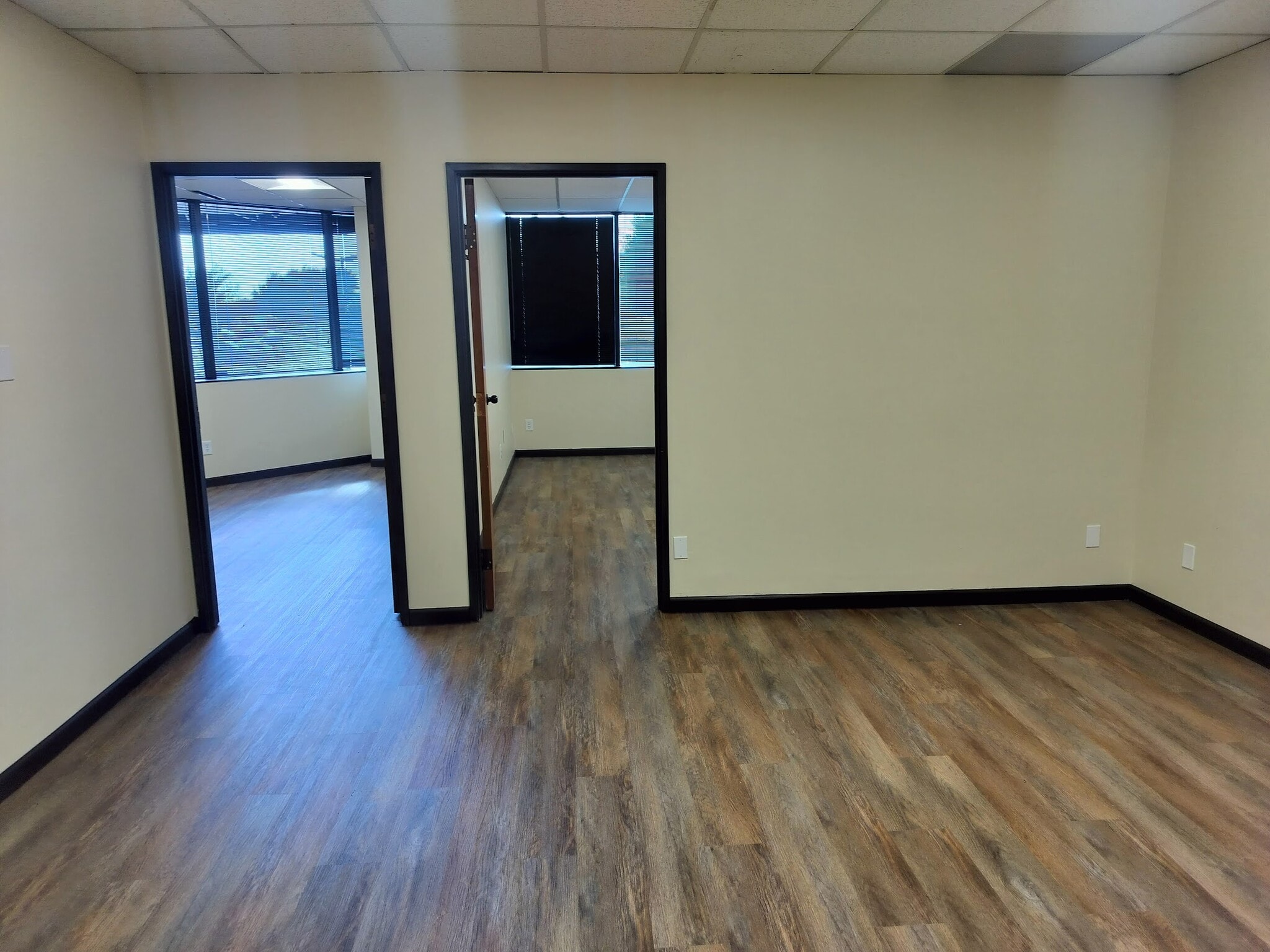 2000 N Central Expy, Plano, TX à louer Photo intérieure– Image 1 sur 4