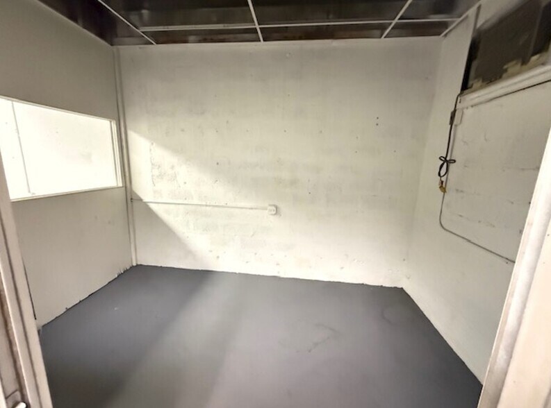 14040 NW 19th Ave, Opa-locka, FL à louer - Photo de l’immeuble – Image 3 sur 12
