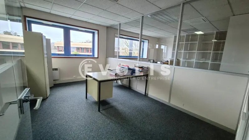 Bureau dans Collégien à louer - Photo intérieure – Image 2 sur 9