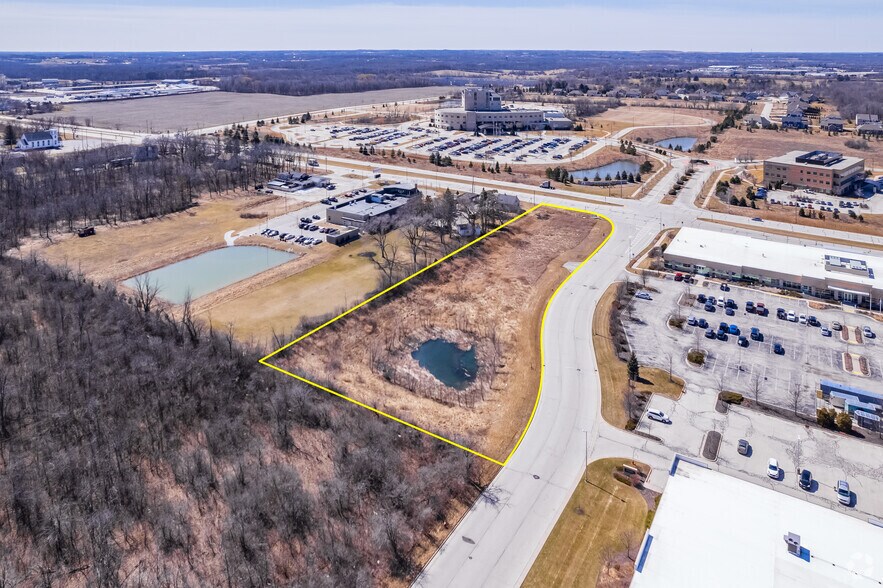 2600 W Corporate Preserve Dr, Oak Creek, WI à vendre - Photo de l’immeuble – Image 1 sur 6