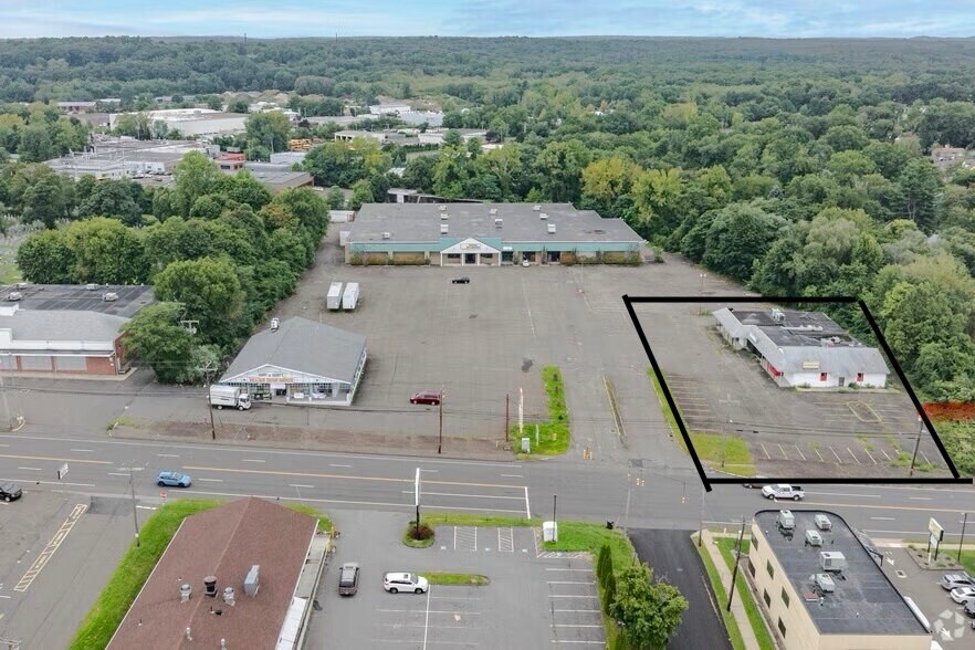 857 Boston Post Rd, West Haven, CT à louer Photo principale– Image 1 sur 2