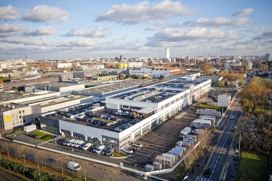 Bureau dans Gennevilliers à louer - Photo de l’immeuble – Image 1 sur 5