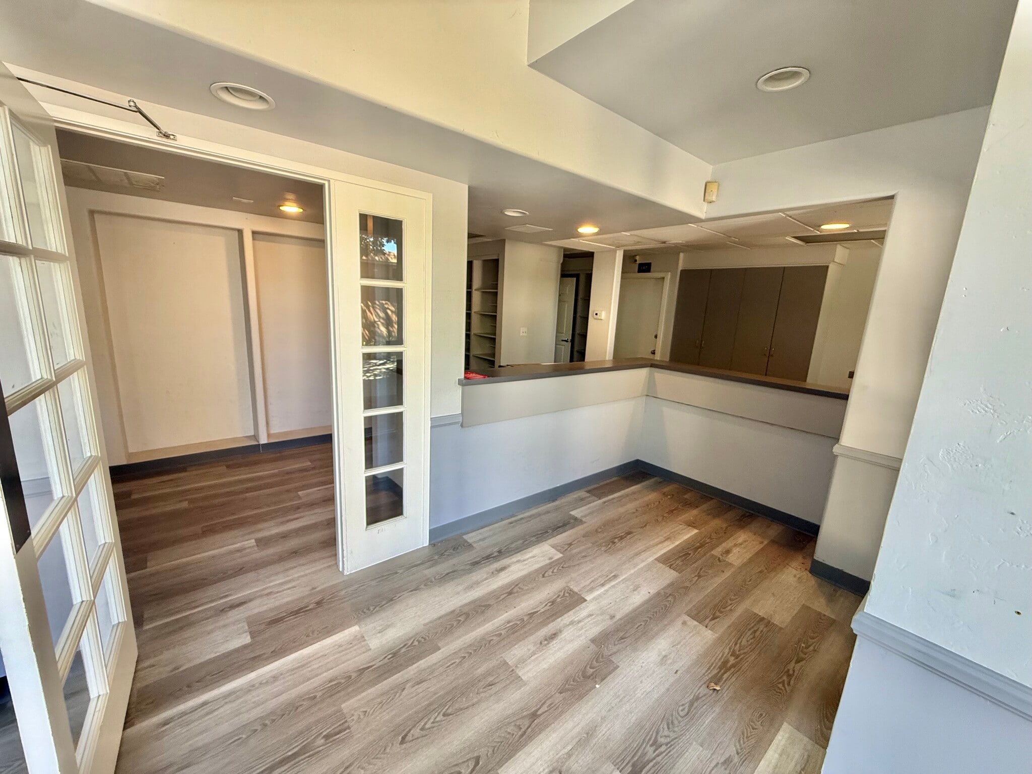 230-292 Avocado Ave, El Cajon, CA à louer Photo principale– Image 1 sur 10