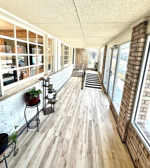 1020 18th St, Woodward, OK à vendre - Hall d’entrée – Image 2 sur 32