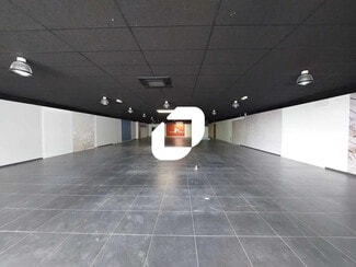 Plus de détails pour Local commercial à louer