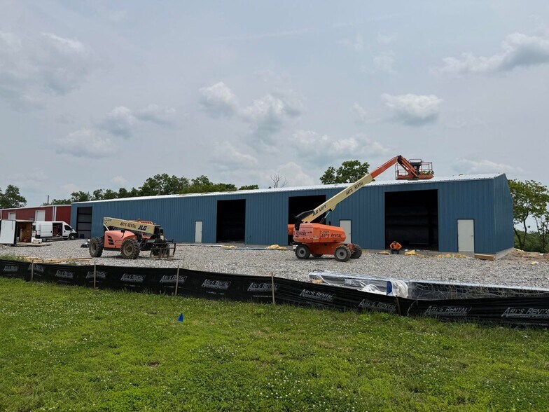 180 Zakk Ct, Nicholasville, KY à louer - Photo de l’immeuble – Image 3 sur 6