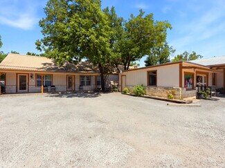 Plus de détails pour 812 N Llano St, Fredericksburg, TX - Bureau à vendre