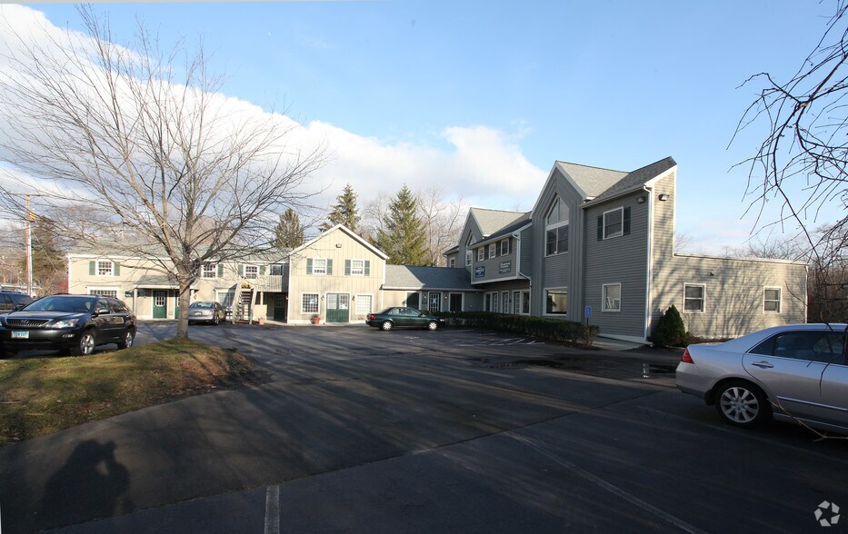 82 Bradley Rd, Madison, CT à louer - Photo de l’immeuble – Image 3 sur 3
