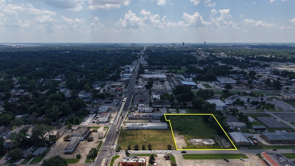 460 Community College dr, Baton Rouge, LA à vendre - Photo de l’immeuble – Image 2 sur 9