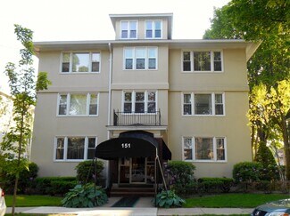Plus de détails pour 146-158 E Walnut St, Kingston, PA - Logement à vendre