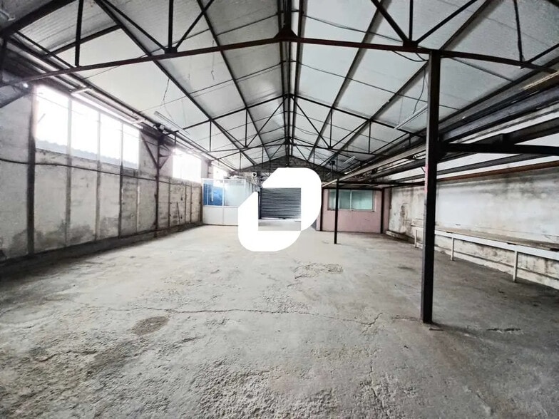 Local d'activités dans Cenon à vendre - Photo de l’immeuble – Image 3 sur 4