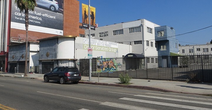 6709-6715 W Sunset Blvd, Los Angeles, CA à louer - Photo de l’immeuble – Image 3 sur 21