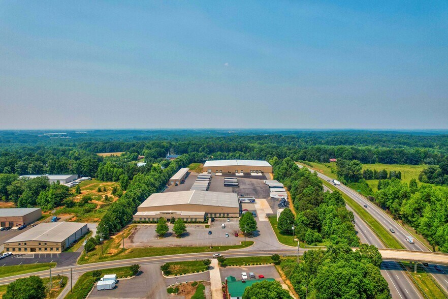 177 Houston Rd, Troutman, NC à vendre - Photo de l’immeuble – Image 2 sur 12