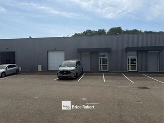 Plus de détails pour 27 Impasse Des Ecureuils, Grenay - Local d'activités à louer