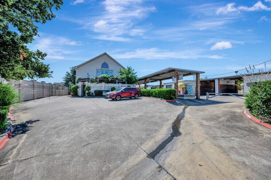 Euless Main St Car Wash/Office portefeuille de 2 biens à vendre sur LoopNet.fr - Photo principale – Image 1 sur 116