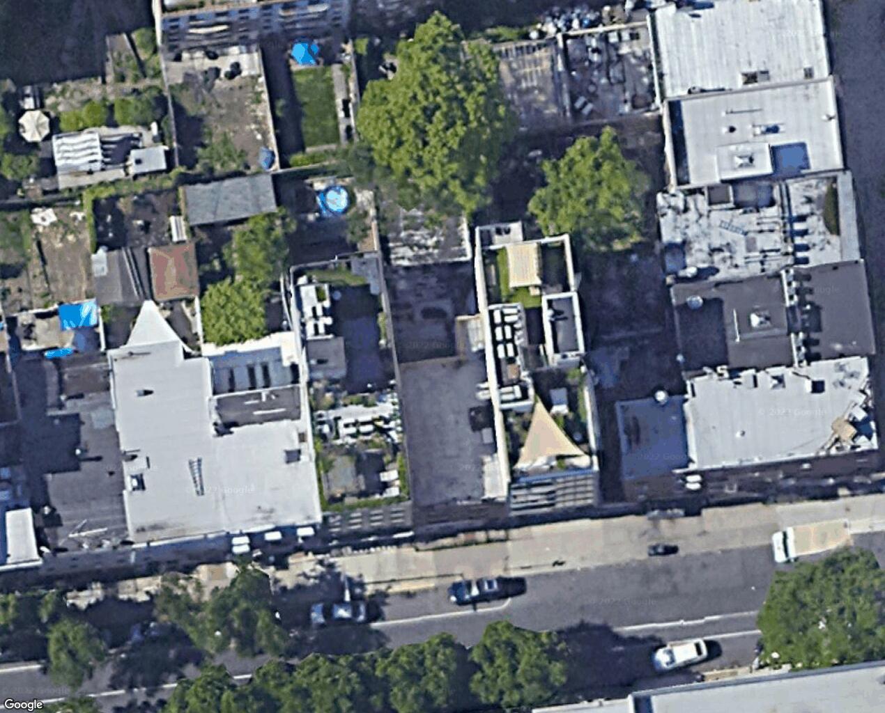 141 Meserole St, Brooklyn, NY à louer Photo principale– Image 1 sur 6