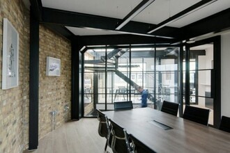 19 Willow St, Shoreditch à louer Photo intérieure– Image 2 sur 4