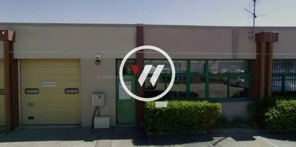 Local d’activités dans Aubagne à louer - Photo de l’immeuble – Image 2 sur 6