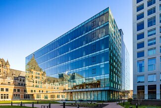 Plus de détails pour 700 Rue Saint-Hubert, Montréal, QC - Bureau à louer