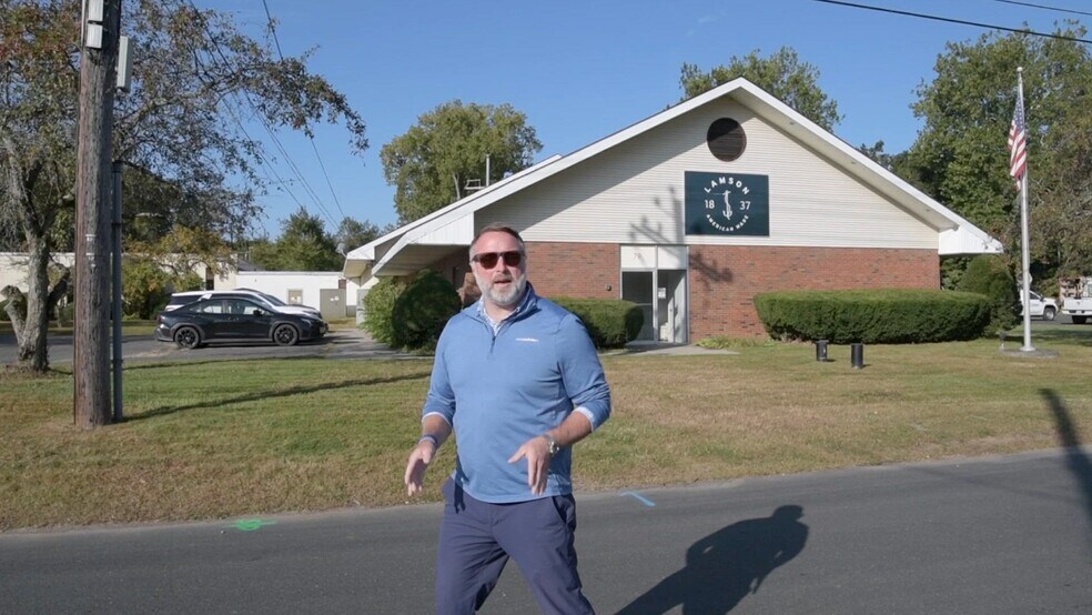 79 Mainline Dr, Westfield, MA à louer - Vidéo sur l’annonce professionnelle – Image 2 sur 24