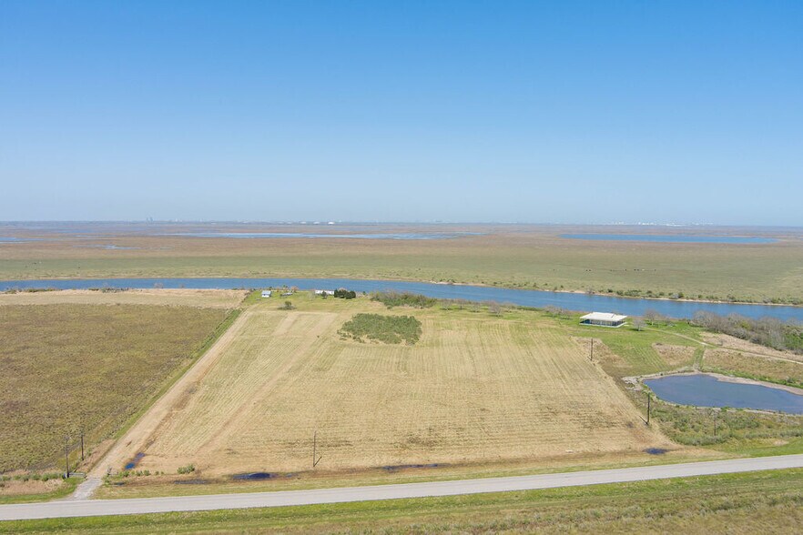 0000 CR 2918, Brazoria, TX à vendre - Photo de l’immeuble – Image 3 sur 15