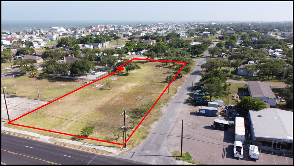 602 S Pearl St, Rockport, TX à vendre - Photo de l’immeuble – Image 2 sur 5