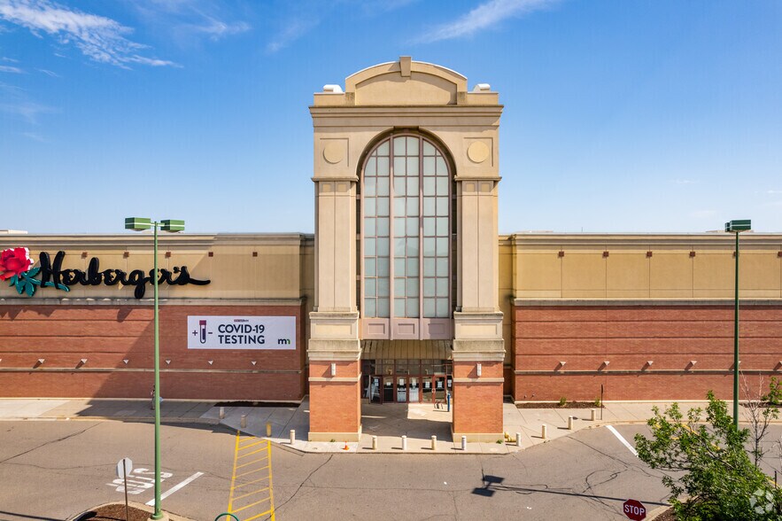 1390-1440 W University Ave, Saint Paul, MN à louer - Photo de l’immeuble – Image 2 sur 13