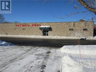 Plus de détails pour 71 Ninth St W, Cornwall, ON - Local commercial à vendre
