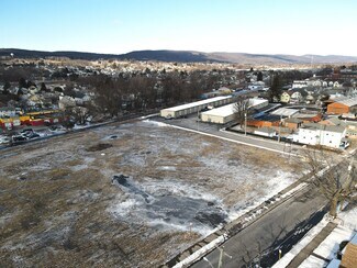Plus de détails pour 120 Page Ave, Kingston, PA - Terrain à louer