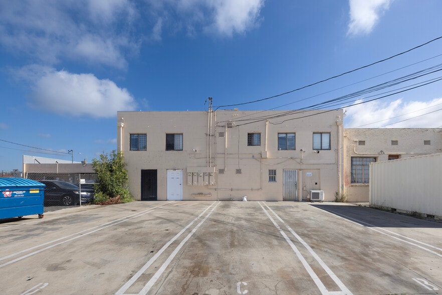 2428 W Valley Blvd, Alhambra, CA à vendre - Photo de l’immeuble – Image 3 sur 38