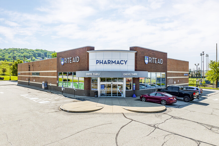 210 9th St, Glassport, PA à louer - Photo de l’immeuble – Image 2 sur 7