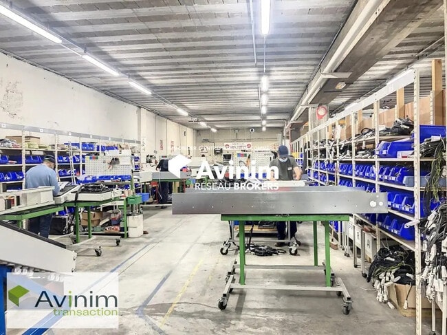 Plus de détails pour Industriel/Logistique à louer