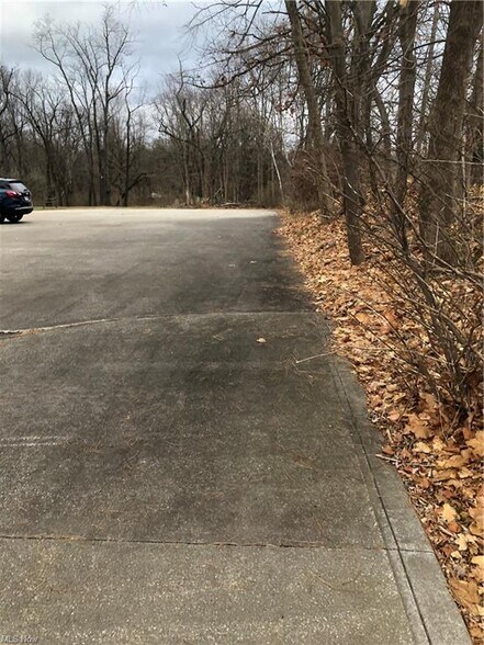 9221 Darrow Rd, Twinsburg, OH à louer - Photo de l’immeuble – Image 2 sur 9