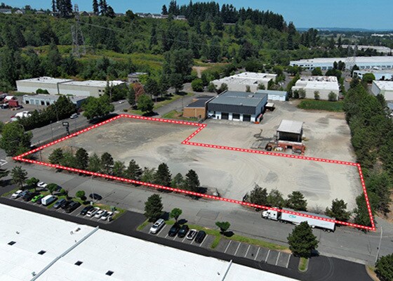 2702 W Valley Hwy N, Auburn, WA à louer - Photo principale – Image 1 sur 2