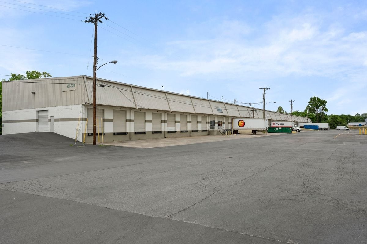 301-314 Space Park S Dr, Nashville, TN à louer Photo principale– Image 1 sur 7