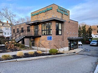 Plus de détails pour 573 Main St, Woburn, MA - Bureau à vendre