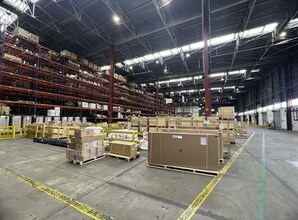Industriel/Logistique dans Trappes à louer Photo intérieure– Image 2 sur 4