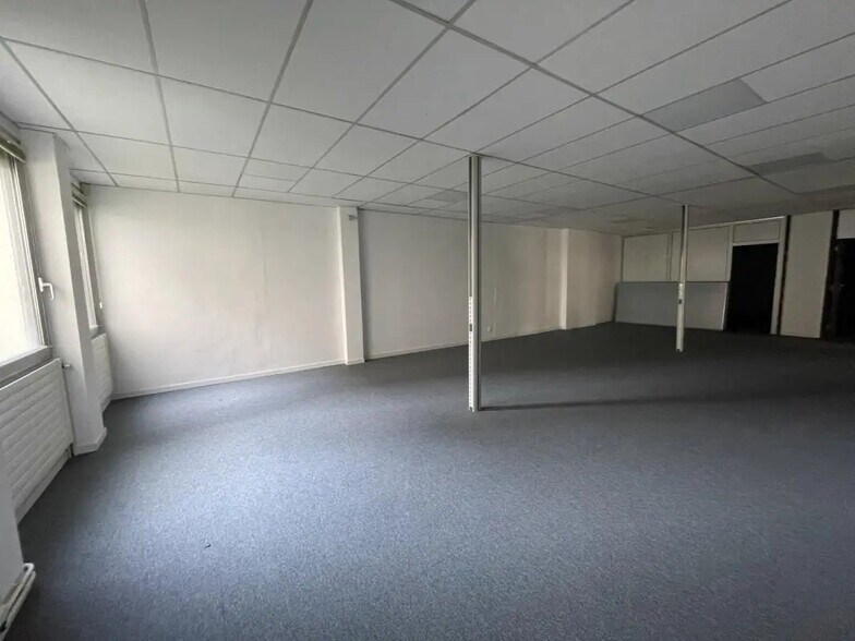 Bureau dans Évreux à vendre - Photo intérieure – Image 3 sur 6