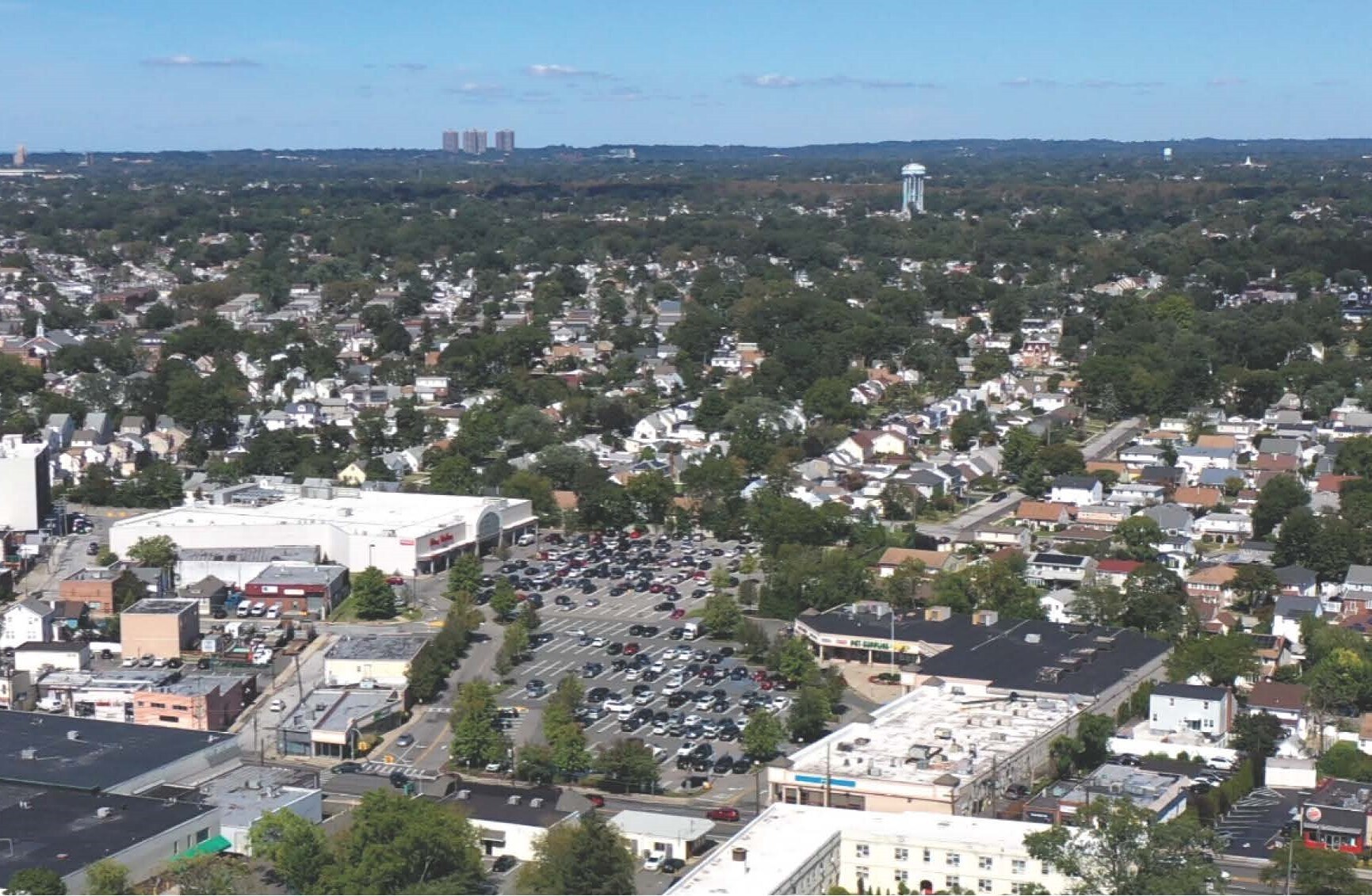 201-231 W Merrick Rd, Valley Stream, NY à louer Photo principale– Image 1 sur 8