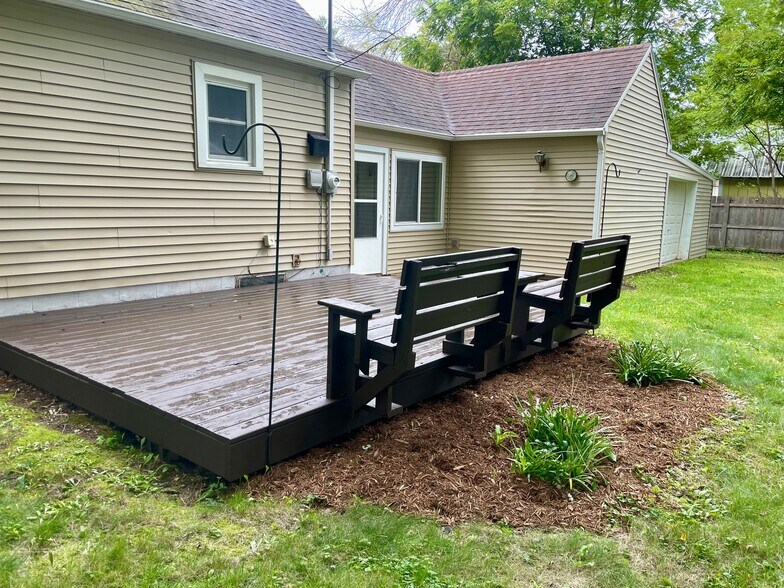 844 Broadway St N, Menomonie, WI à vendre - Photo de l’immeuble – Image 3 sur 35