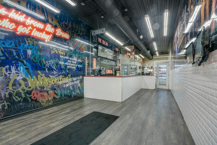 3474-3476 Jerome Ave, Bronx, NY à louer - Photo de l’immeuble – Image 3 sur 7