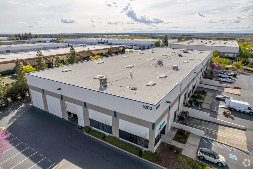 1600 Raley Ct, West Sacramento, CA à louer - Photo de l’immeuble – Image 3 sur 4